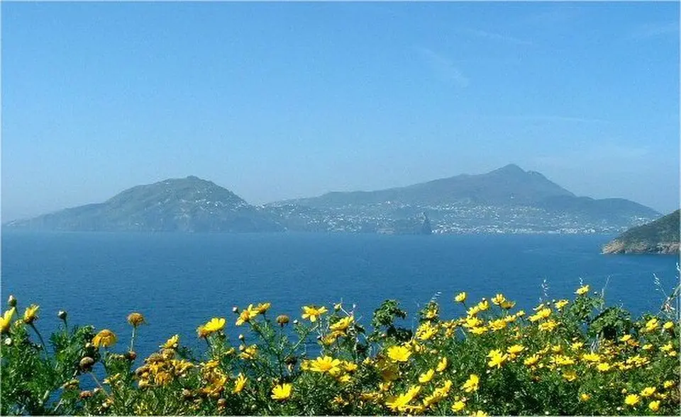 Image: Retaggio · CC BY-SA 3.0 Ischia