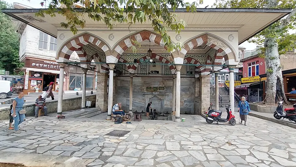 Immagine: İmmortalance · CC BY-SA 4.0 İshak Ağa Çeşmesi