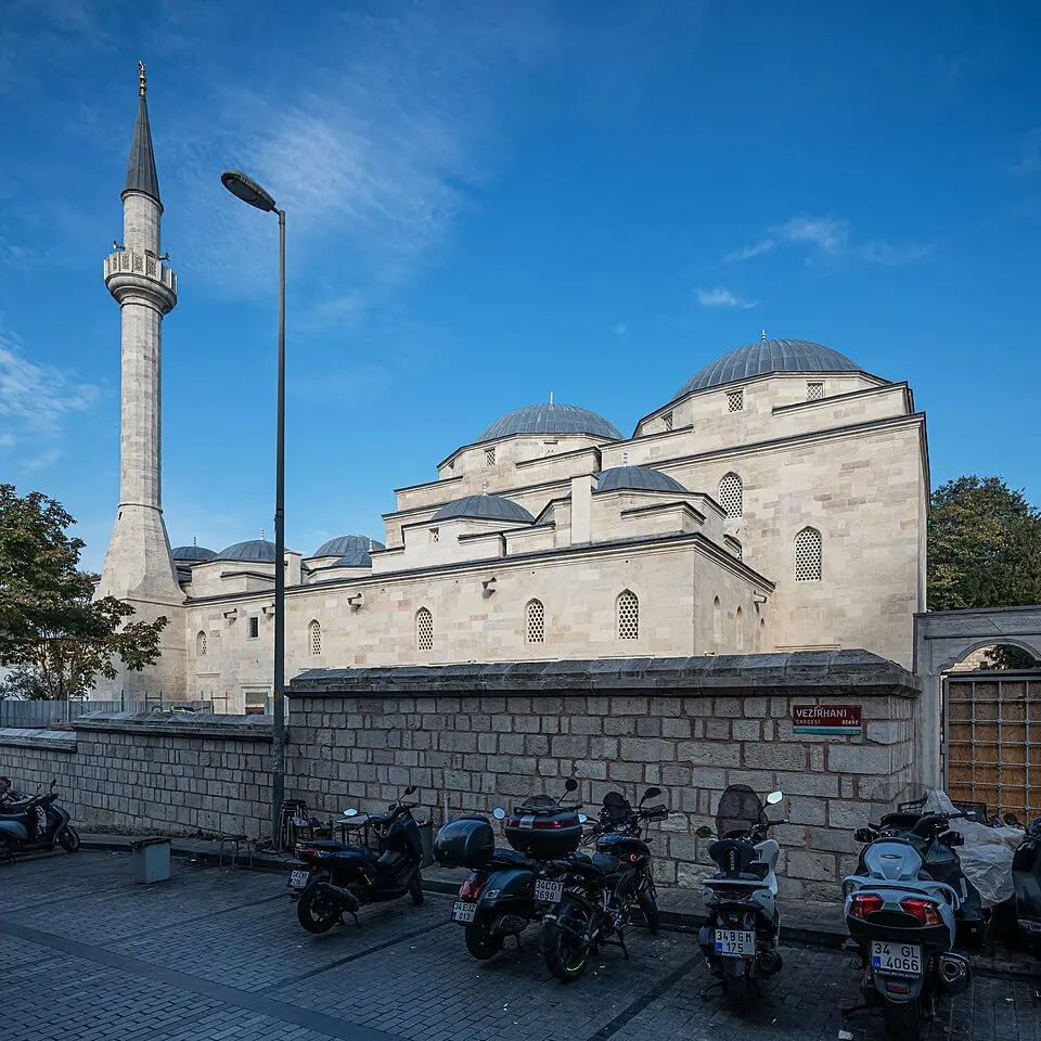 Mahmutpaşa Camii