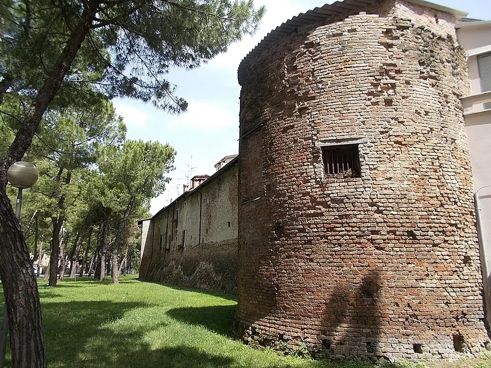 Mura di cinta (Faenza)