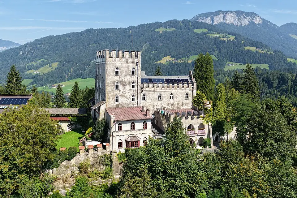 Itter Castle