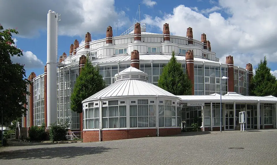 Obrázok: Nightflyer · CC BY 3.0 Theater Itzehoe
