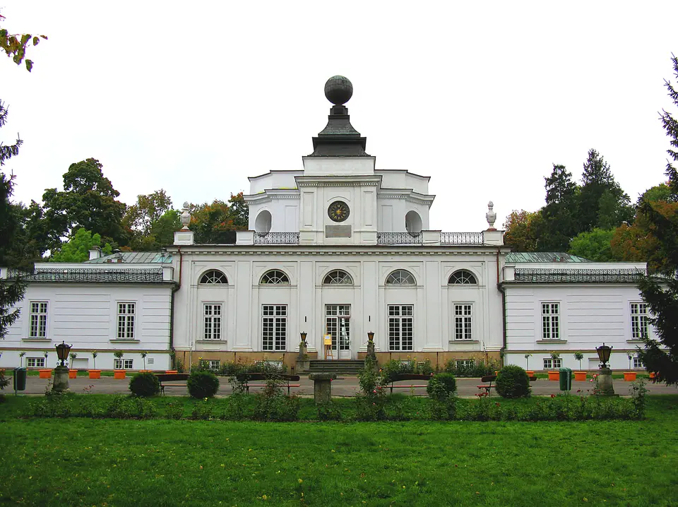 Kép: Maciej Szczepańczyk · CC BY 3.0 Pałac w Jabłonnie