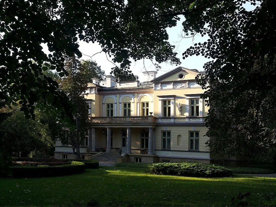 Zespół pałacowy w Jabłonna-Majątku