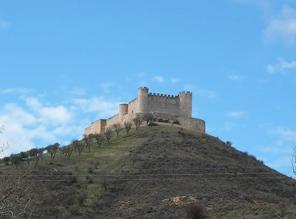 Image: Reinhardhauke · CC BY-SA 3.0 Castillo de Jadraque