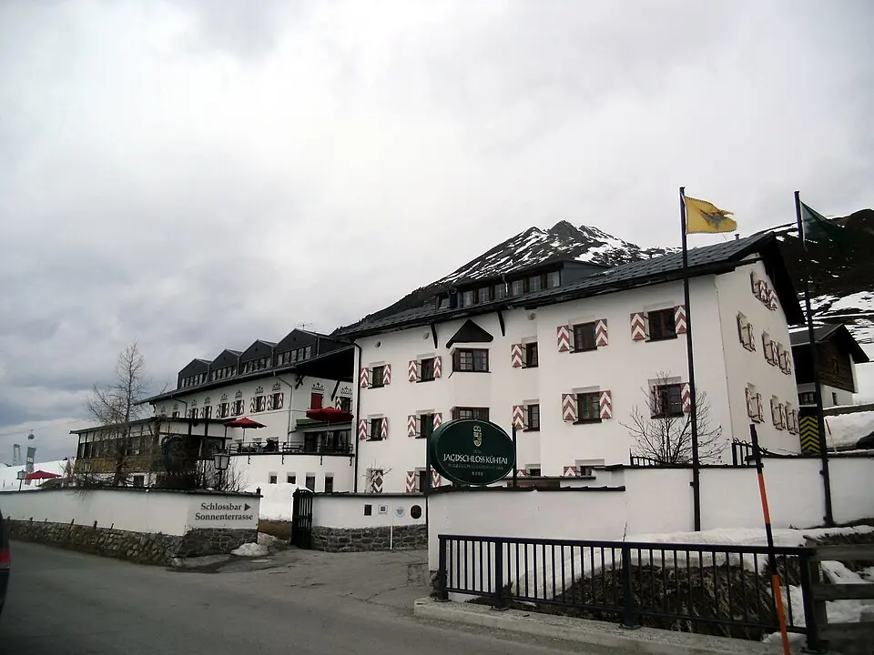 Image: Alletto · CC BY-SA 3.0 AT Ehem. Jagdschloss Kühtai/Hotel