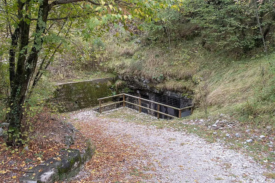 Jama Pečinka