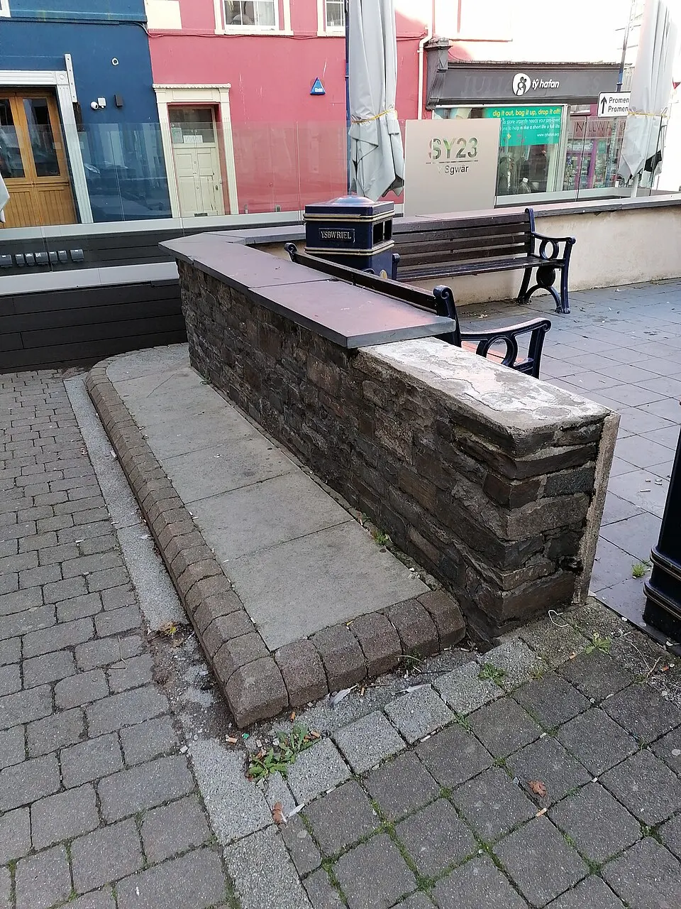Image: PKwicipics · CC BY-SA 3.0 Aberystwyth Town Walls
