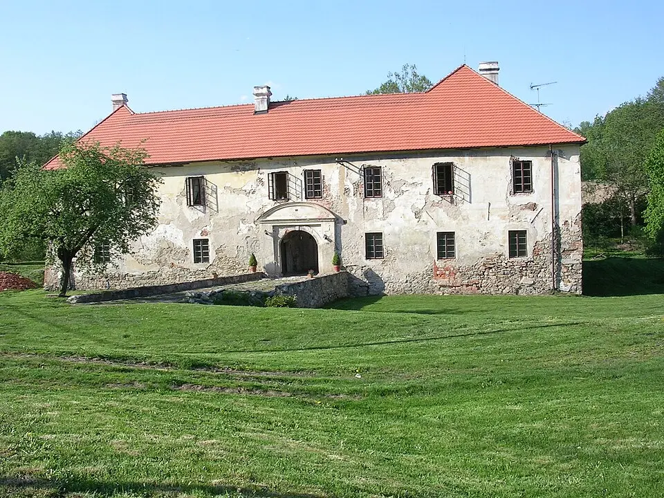 Jemniště