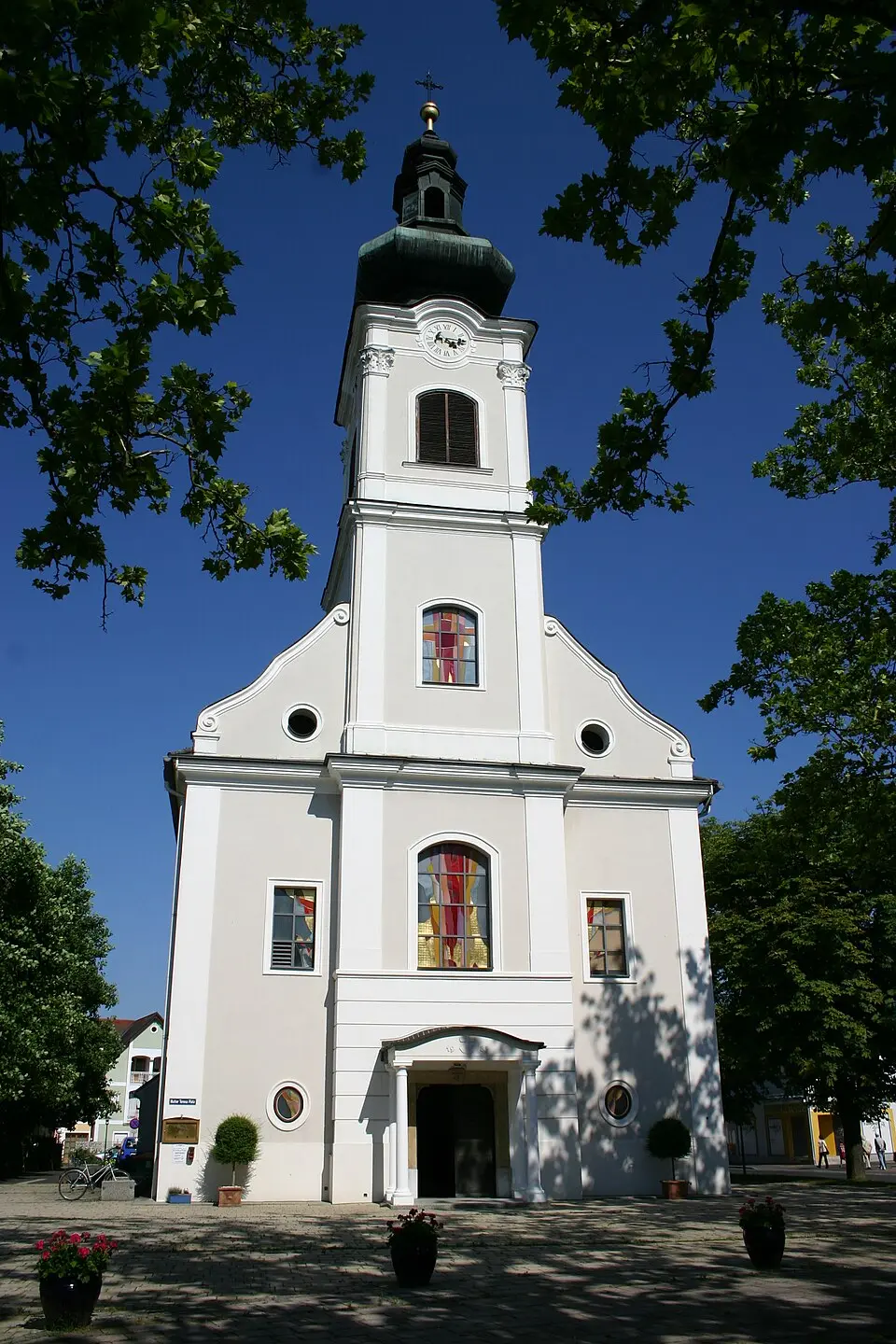 Obrázok: Steindy 13:14, 24. Jul. 2008 (CEST). · CC BY-SA 2.0 DE Pfarrkirche Jennersdorf