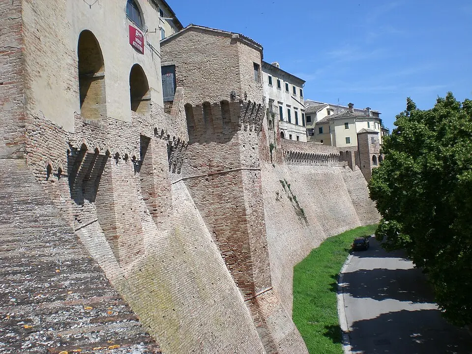 mura di Jesi
