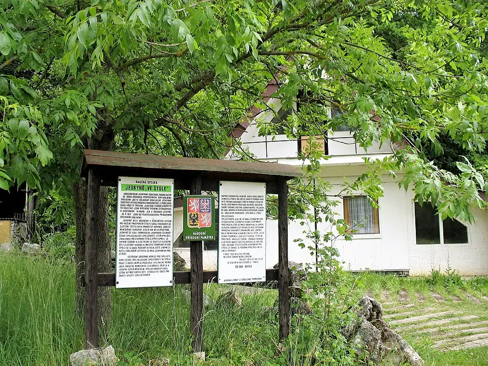 Jeskyně Ve štole