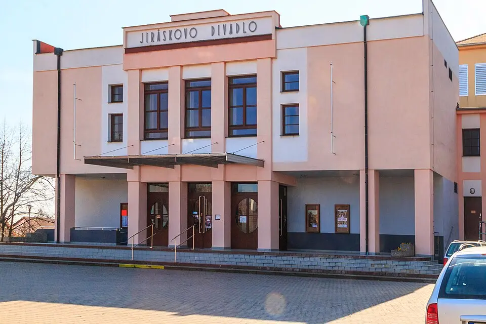 Jiráskovo divadlo