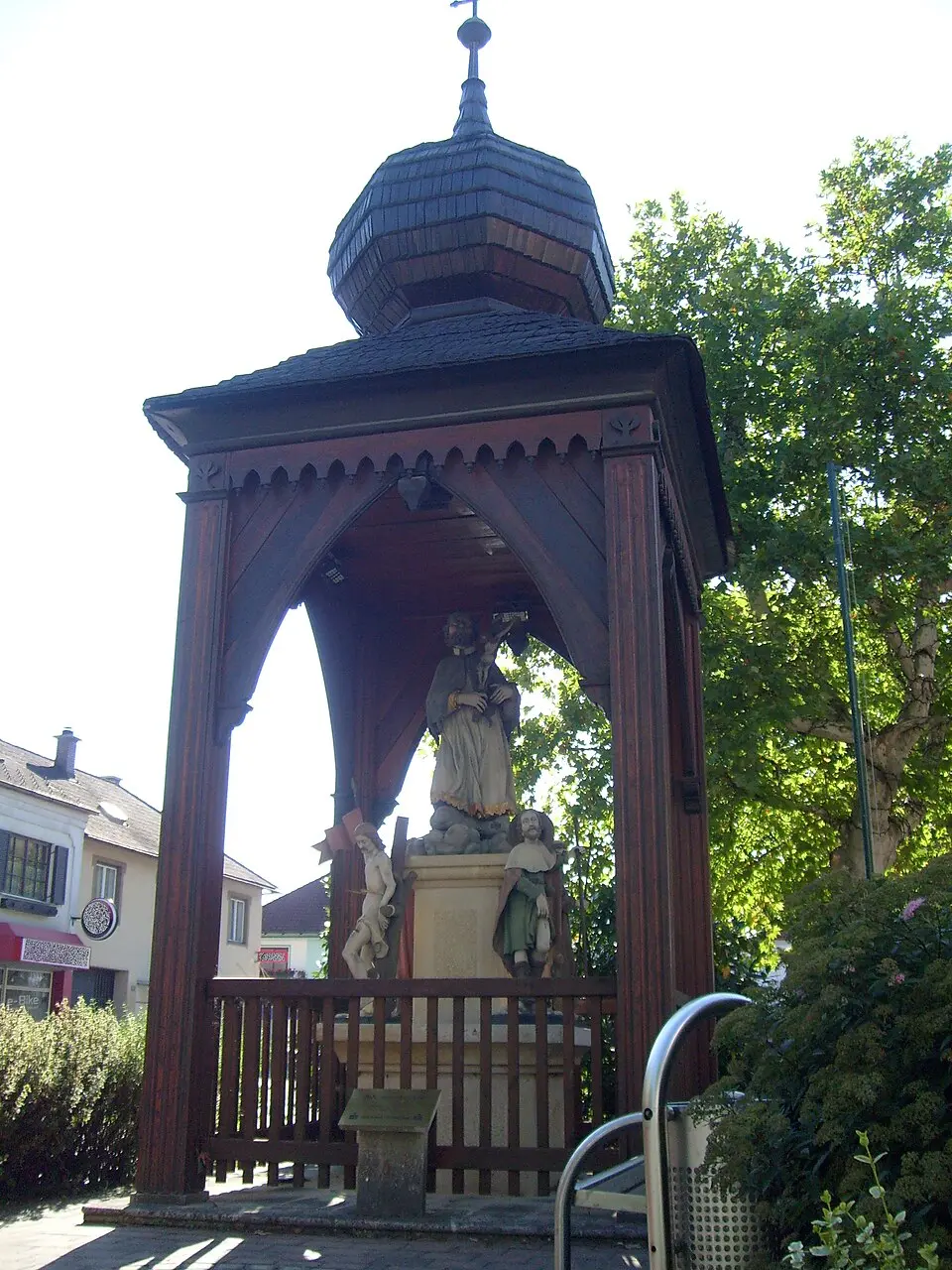 Image: Hundsstern (talk) · CC BY-SA 3.0 AT Johanneskapelle