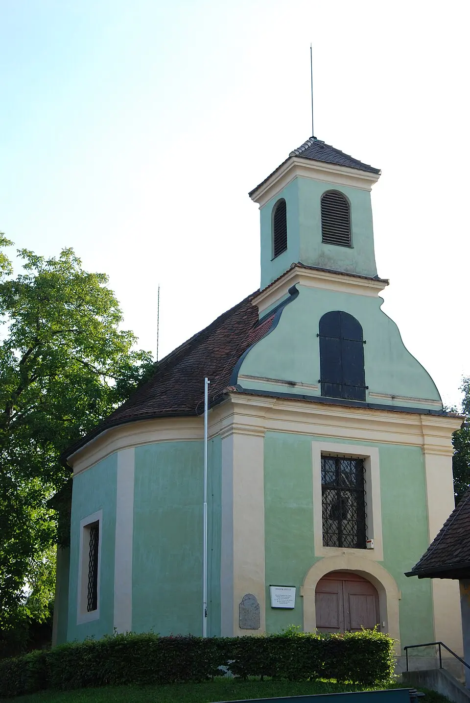 Slika: Ueb-at · CC BY-SA 3.0 Friedhofskapelle, Josefikapelle