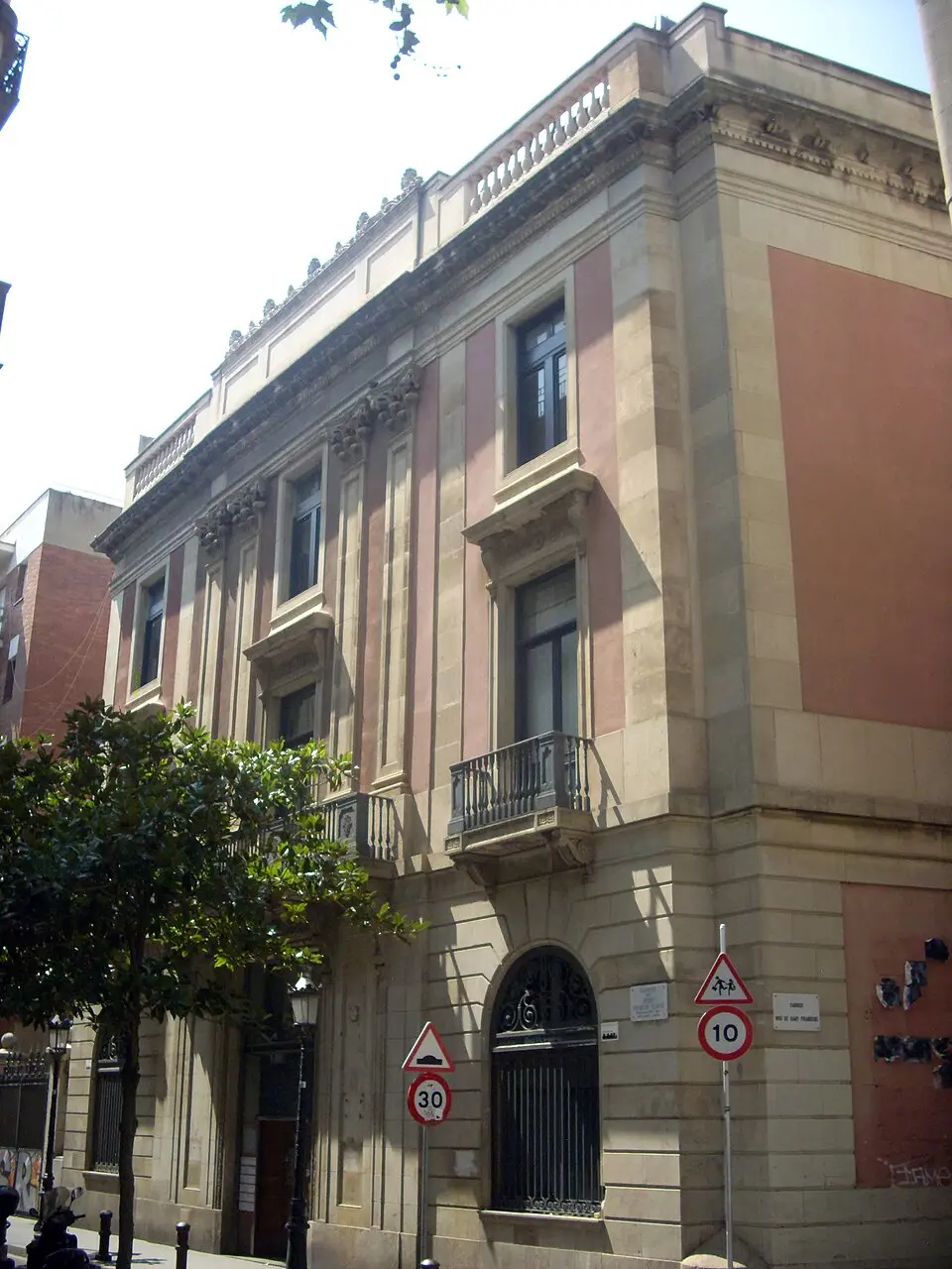 Palacio de Marqués de Alfarrás