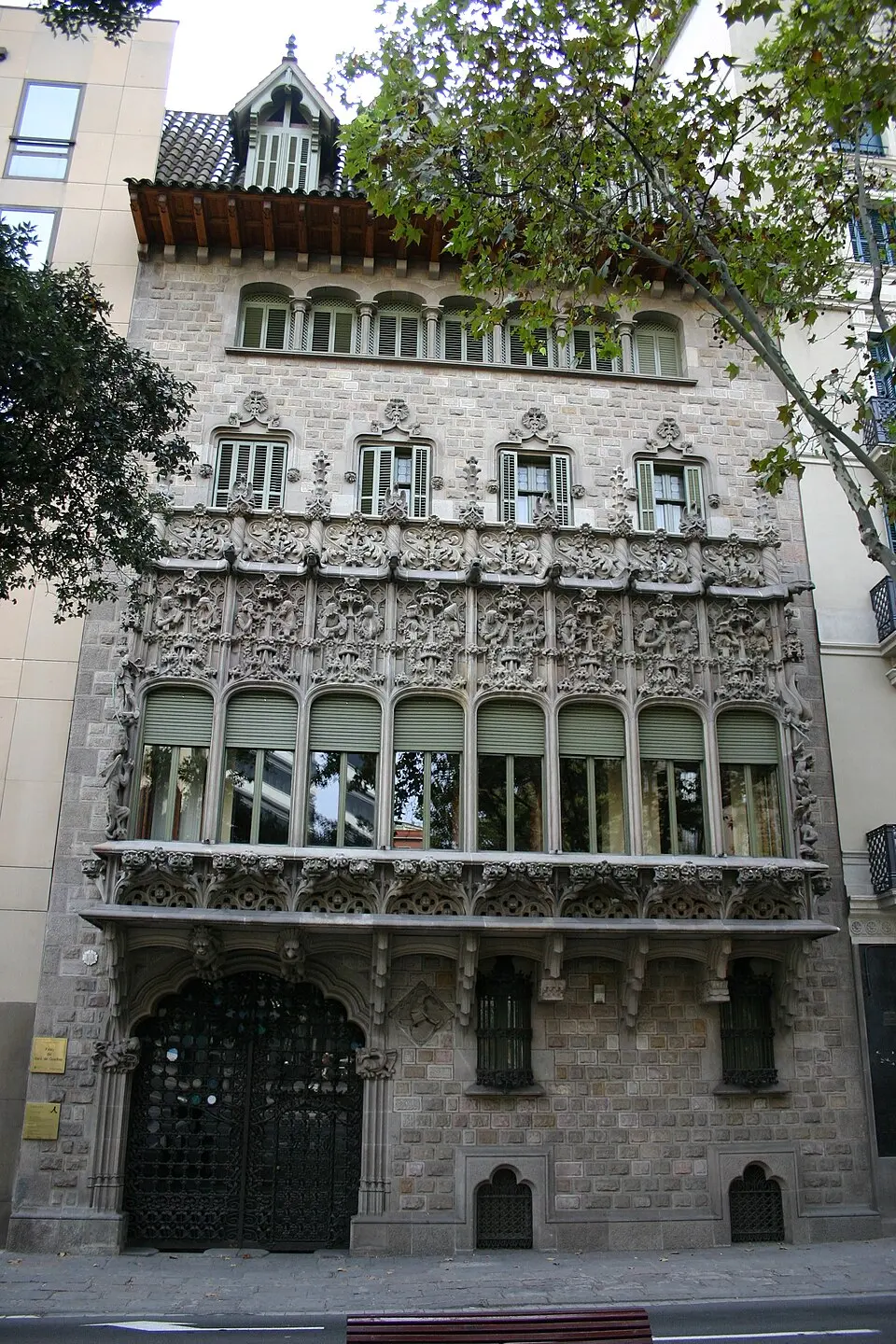 palais du baron de Quadras