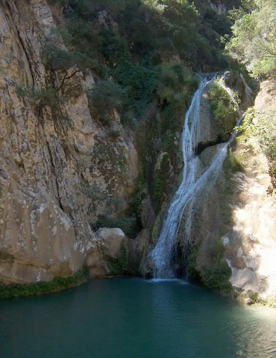 Kadi waterfall