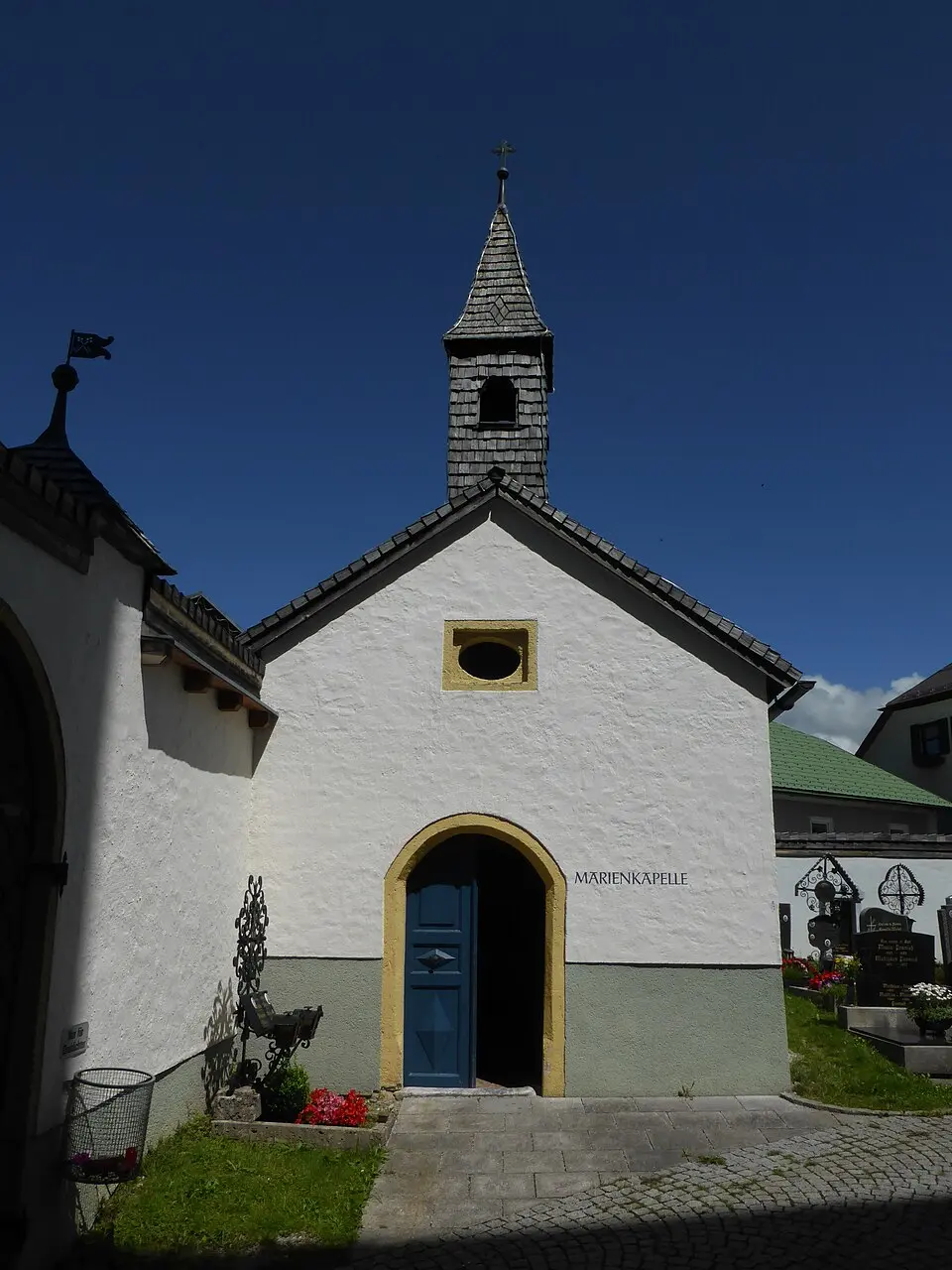 Slika: Luckyprof · CC BY-SA 3.0 AT Friedhofskapelle