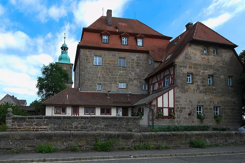 Image: Ailura · CC BY-SA 3.0 AT Kalchreuth
