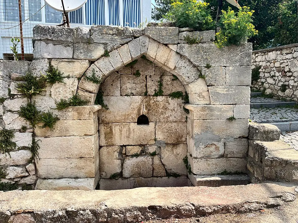 Kale Çeşmesi (Vize)