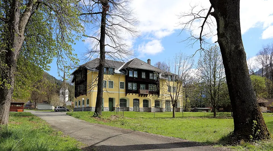 Wohnhaus, Ehem. Fohlenlaufstall