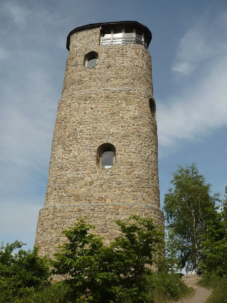 Slika: Czech Wikipedia user Marzper · Public domain Brdo (rozhledna)