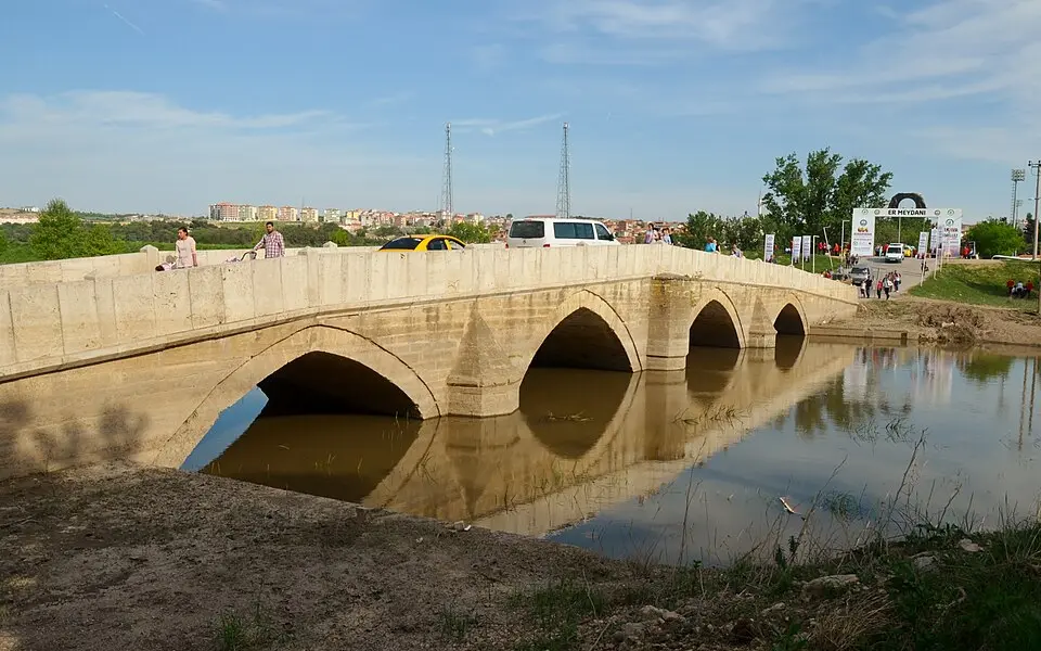 Kanuni Köprüsü