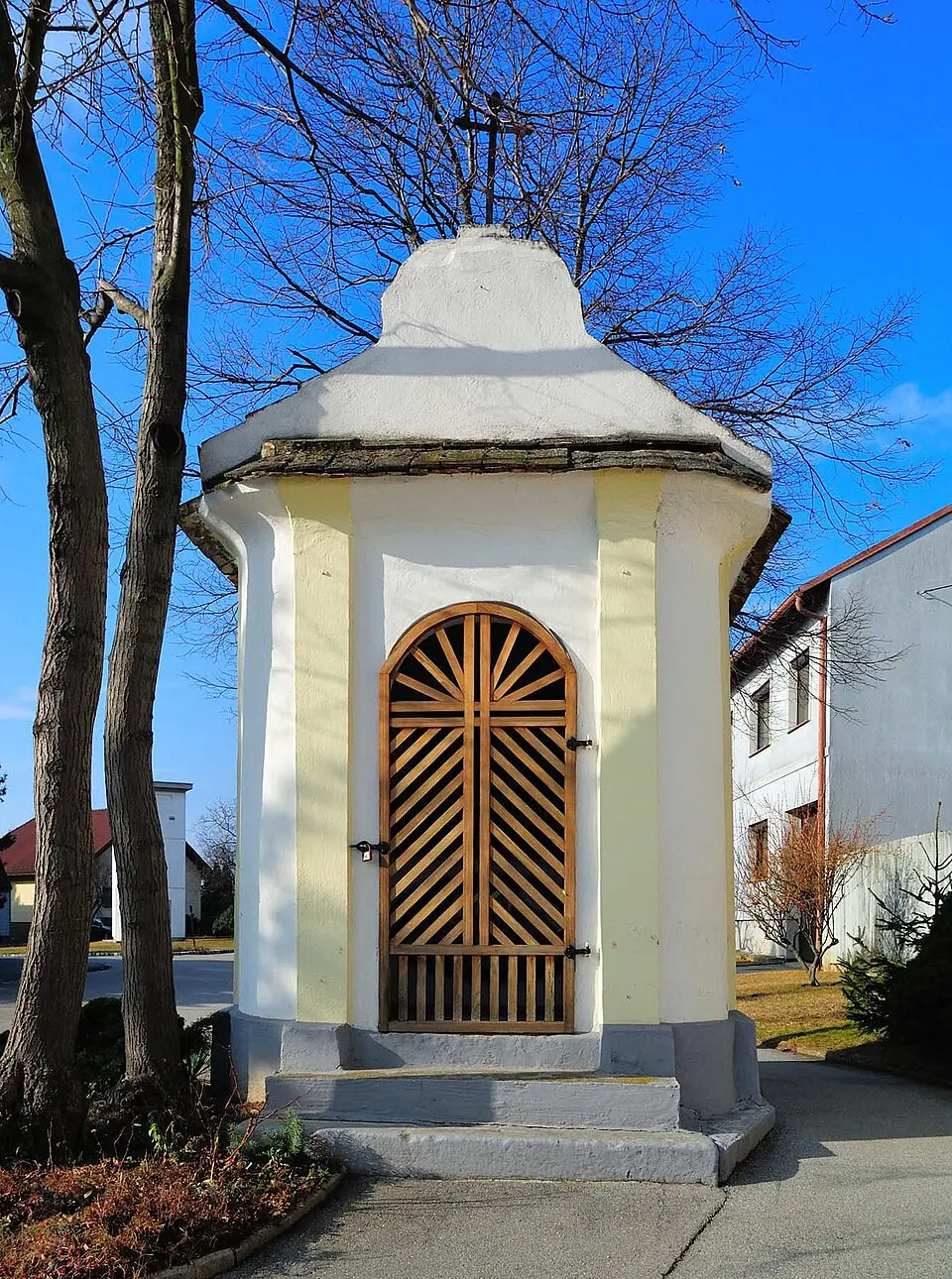 Kép: Robert Heilinger · CC BY-SA 3.0 Flur-/Wegkapelle