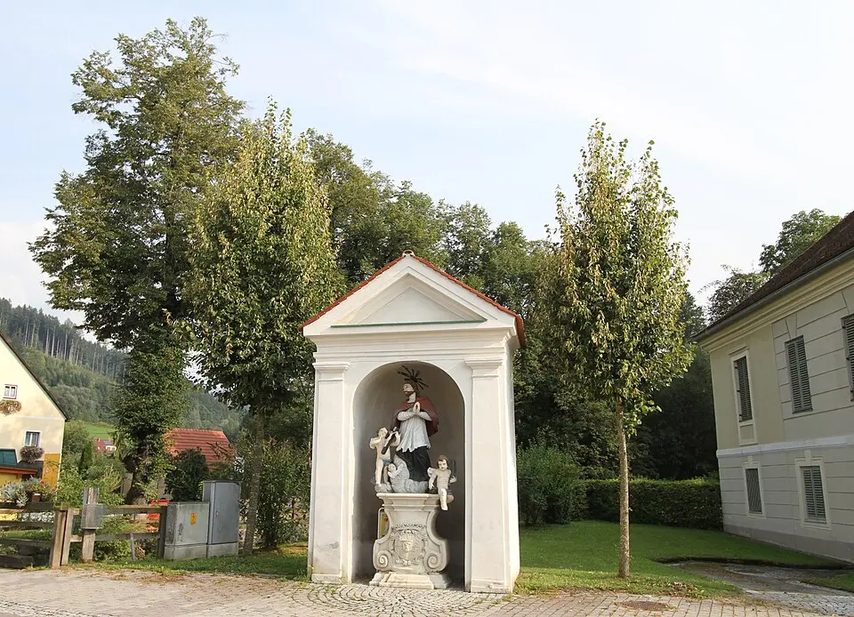 Flur-/Wegkapelle hl. Johannes Nepomuk