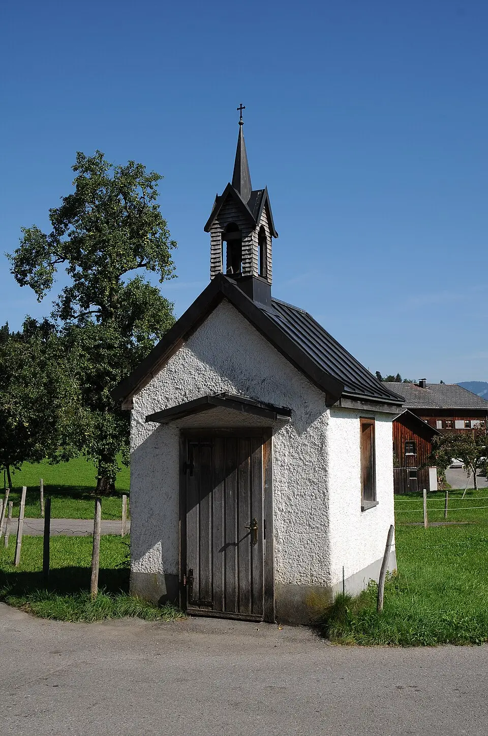 Bild: böhringer friedrich · CC BY-SA 2.5 Kapelle in Au