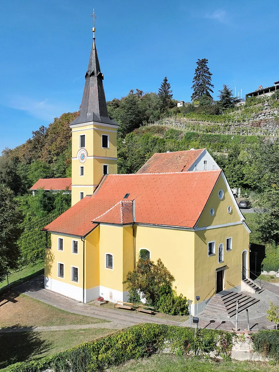 Immagine: C.Stadler/Bwag · CC BY-SA 3.0 Pfarrkirche Kapfenstein