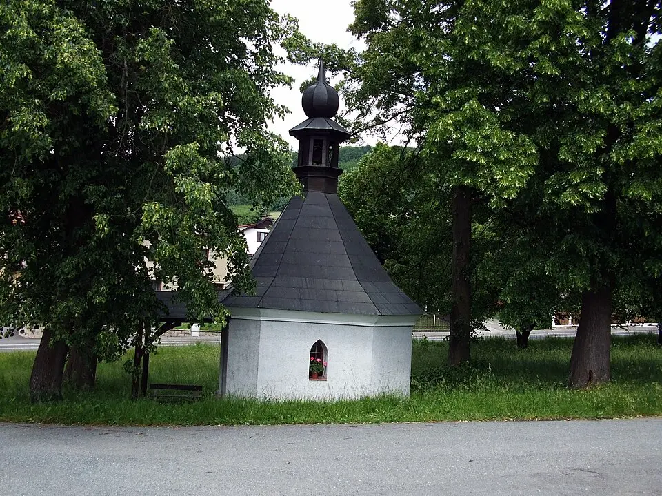 Obrázek: Hvezdar71 · CC BY 3.0 Hluboká