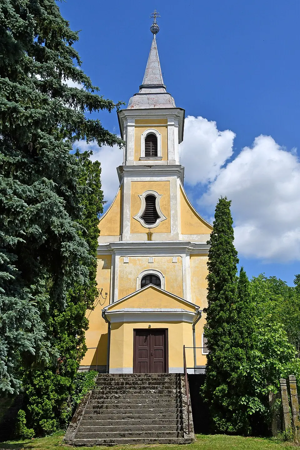 Kapoly