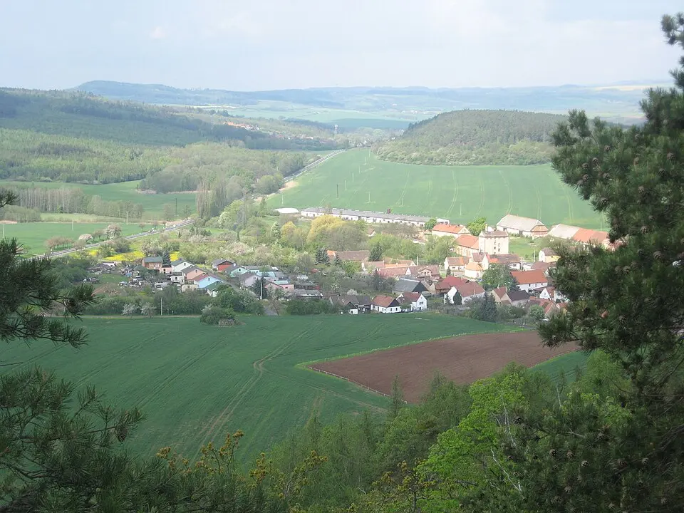 Ležky