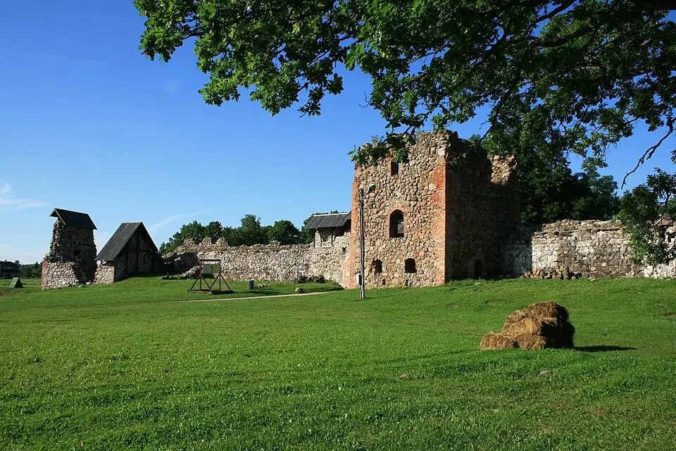 Karksi Castle