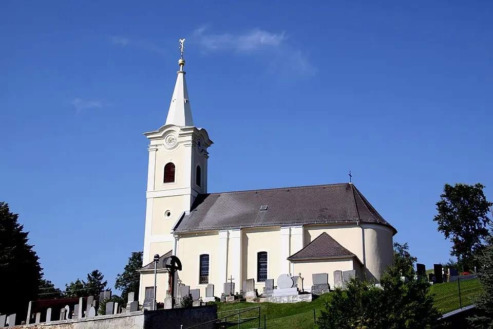 Kath. Filialkirche hl. Katharina und Friedhof