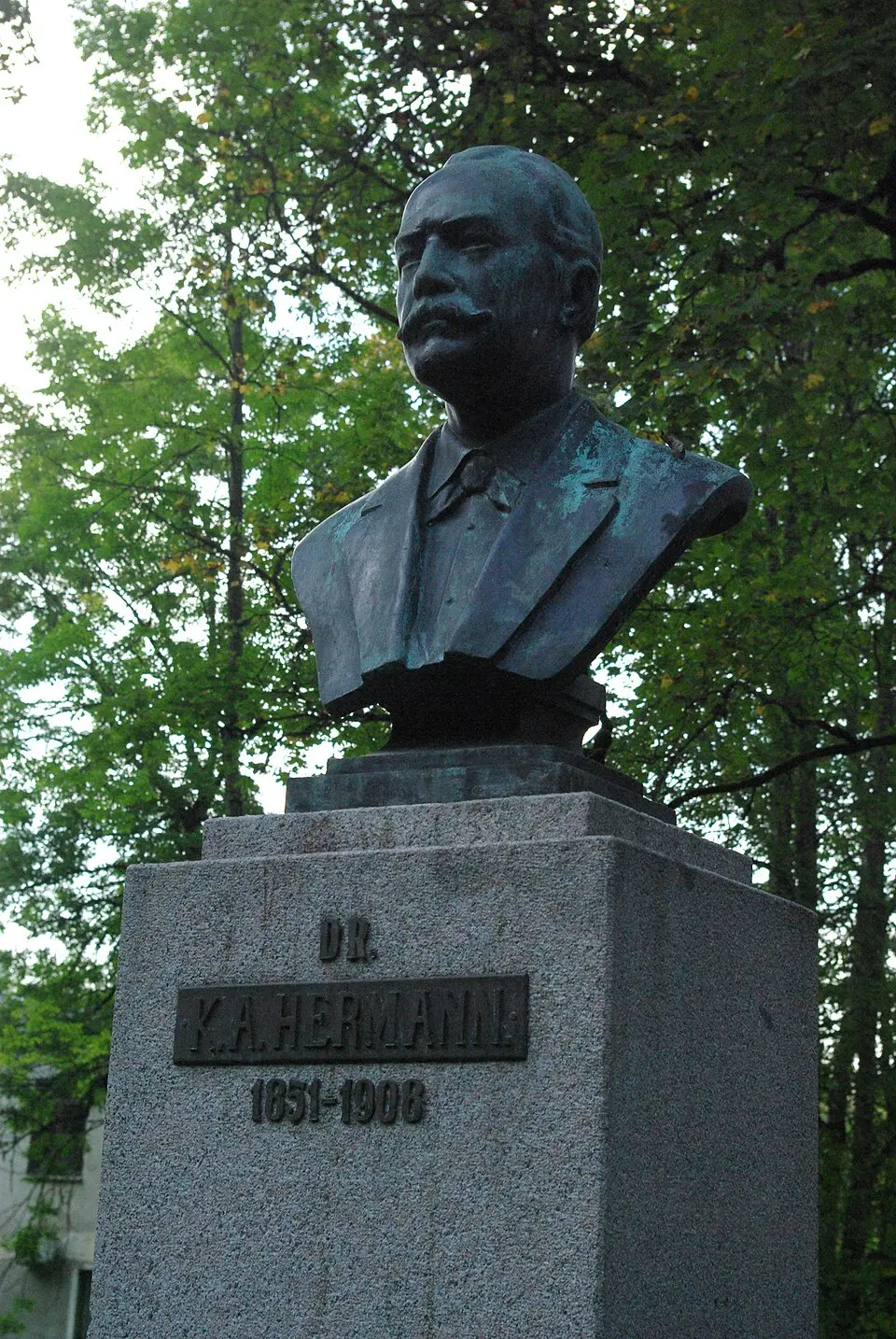 Karl August Hermanni monument