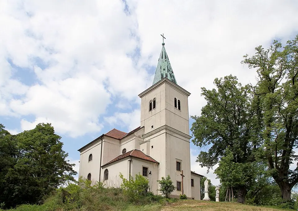 Kath. Pfarrkirche Allerheiligste Dreifaltigkeit
