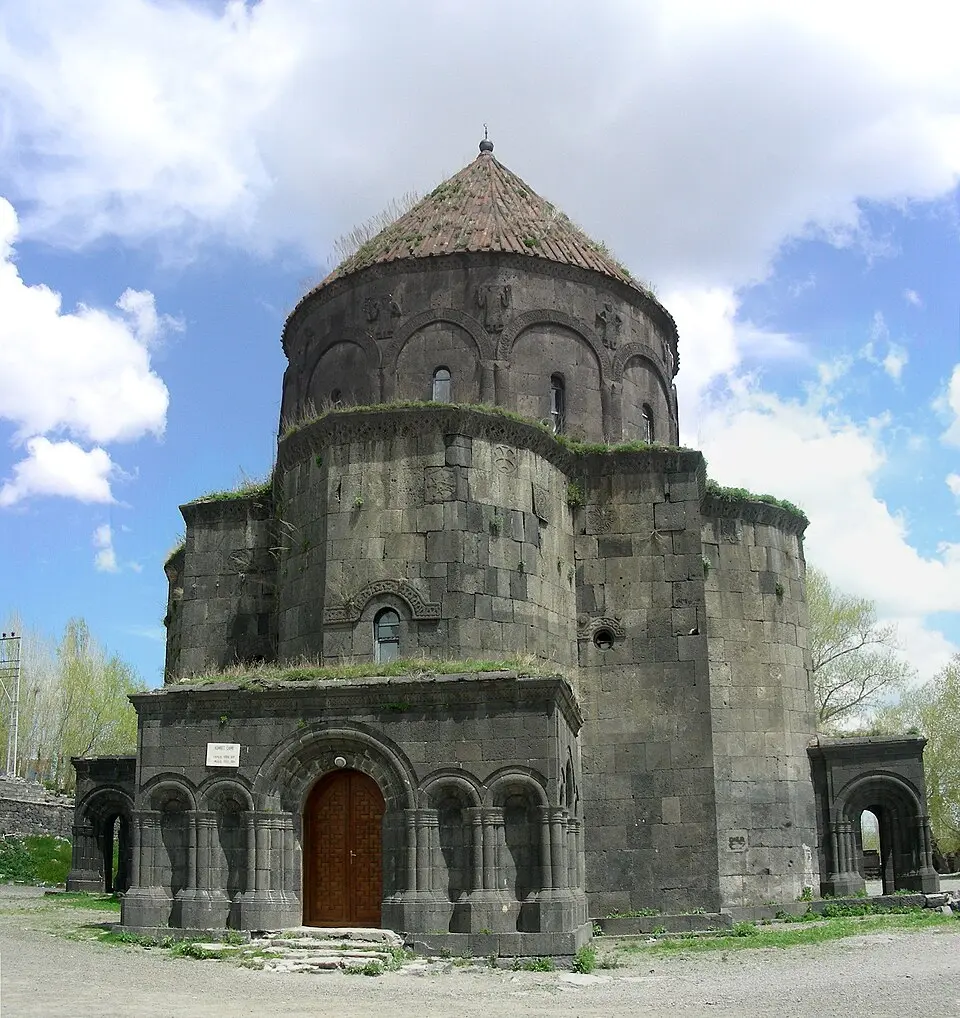 Kümbet Camii