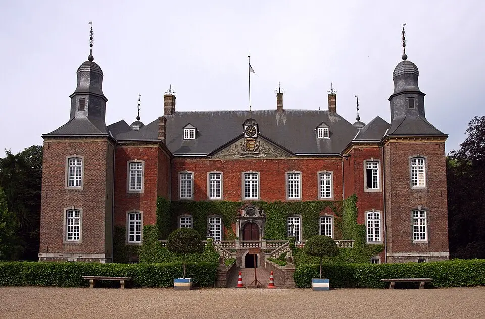 Kasteel Hillenraad: hoofdgebouw