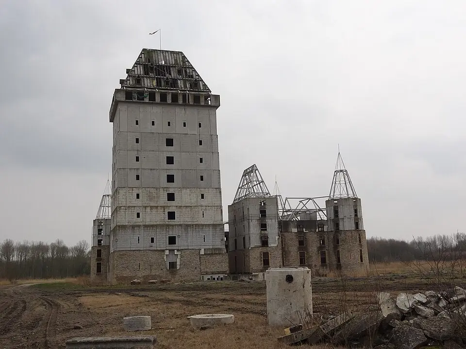 Image: AnotherR · CC BY-SA 3.0 Kasteel Almere
