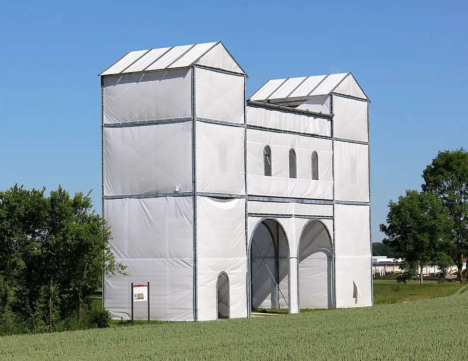 Image: Dede2 · CC0 Kastell Pförring