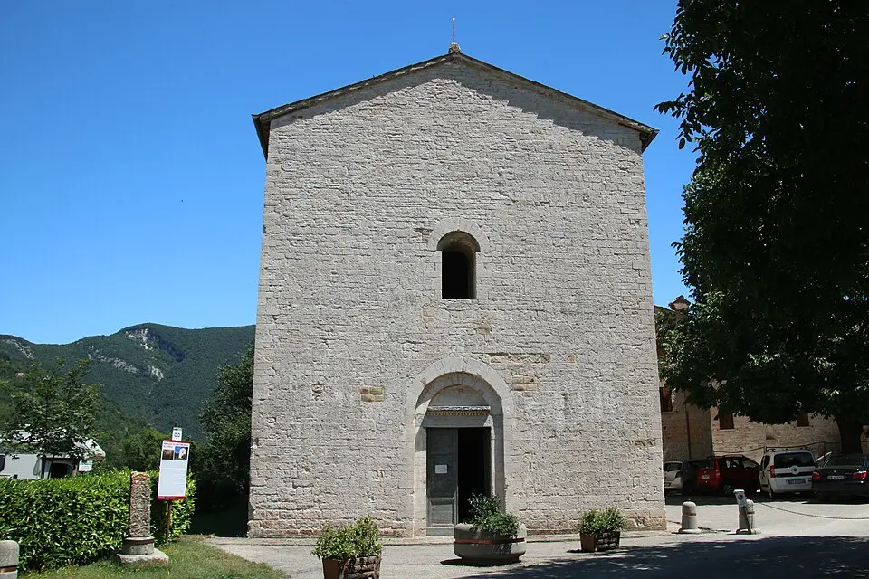 abbazia di San Vincenzo al Furlo