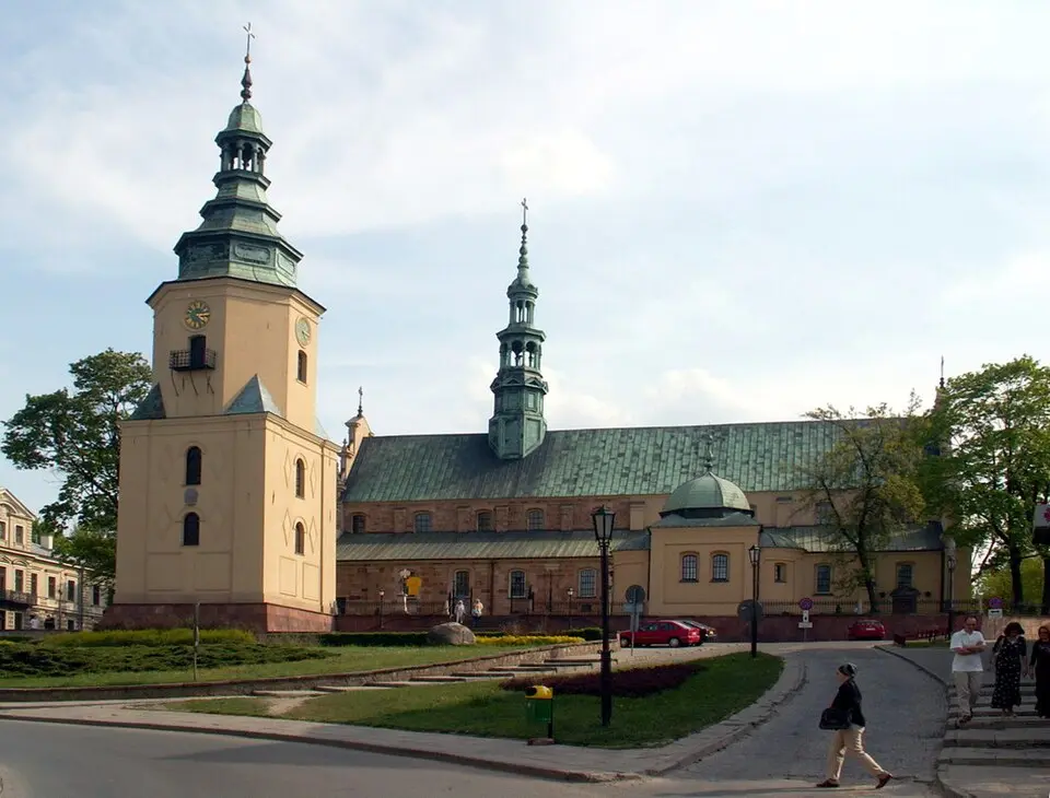 Bild: Paweł Cieśla Staszek_Szybki_Jest · CC BY-SA 4.0 Kathedrale von Kielce
