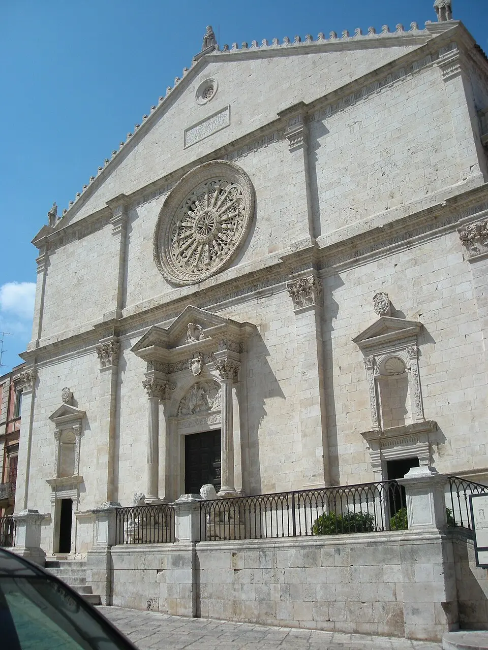 cathédrale d'Acquaviva delle Fonti