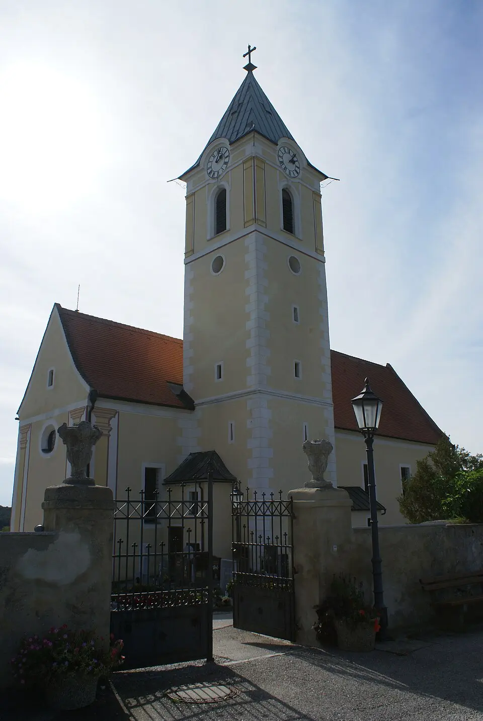 Slika: Elke Pfeifer · CC BY-SA 3.0 AT Pfarrkirche Schiltern