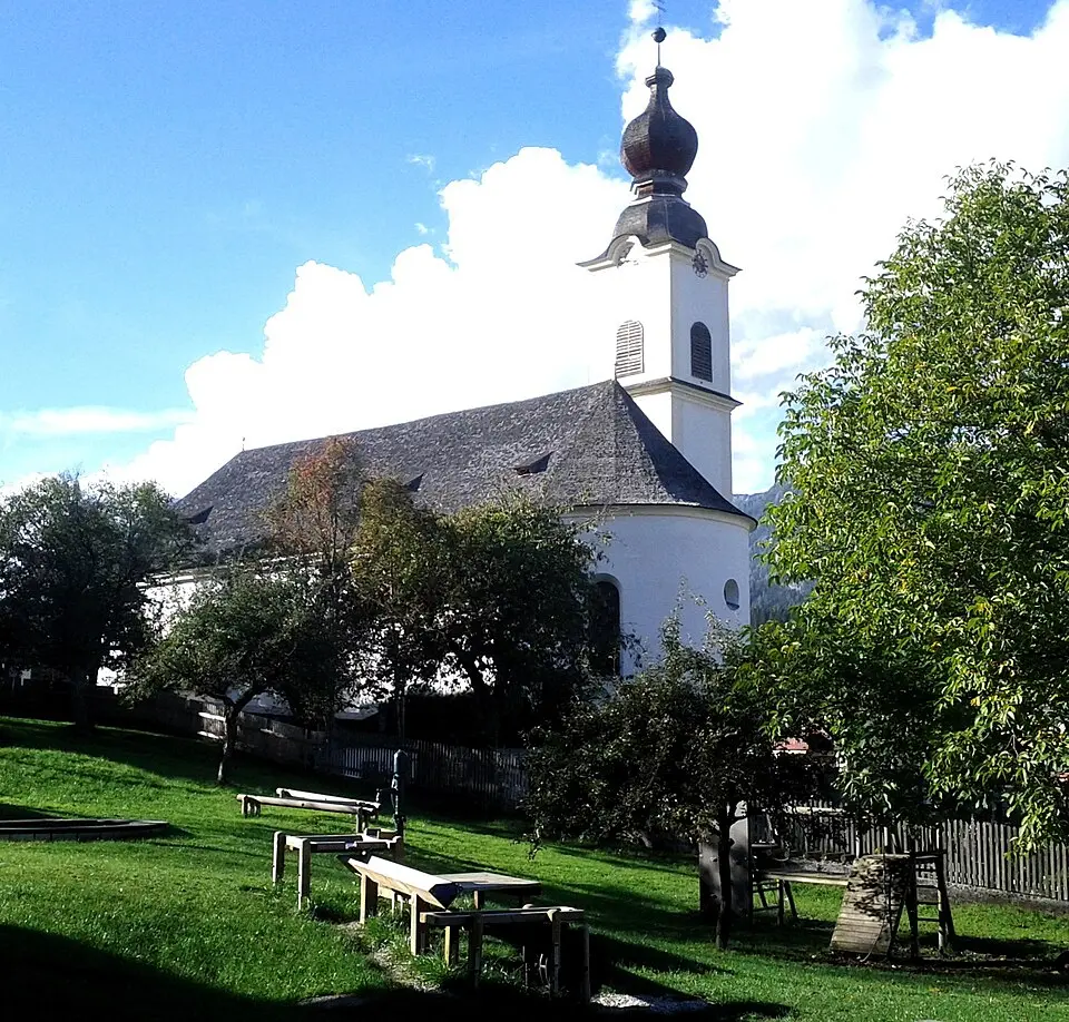 Pfarrkirche hl. Johannes d. T., Haus im Ennstal