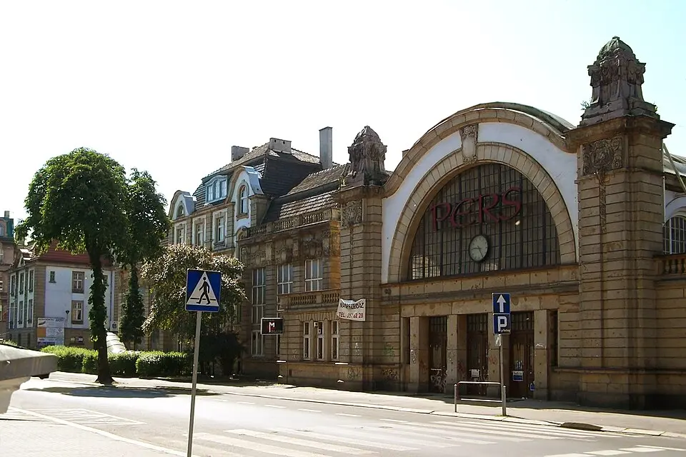 ancienne gare de Katowice