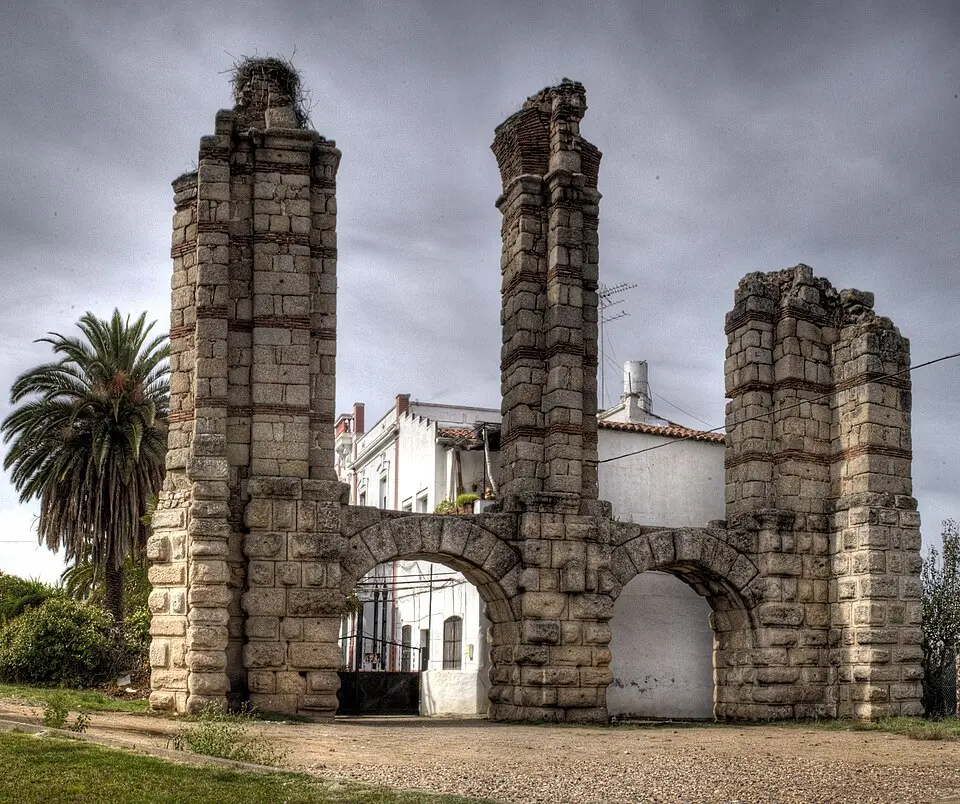 Acueducto romano de San Lázaro